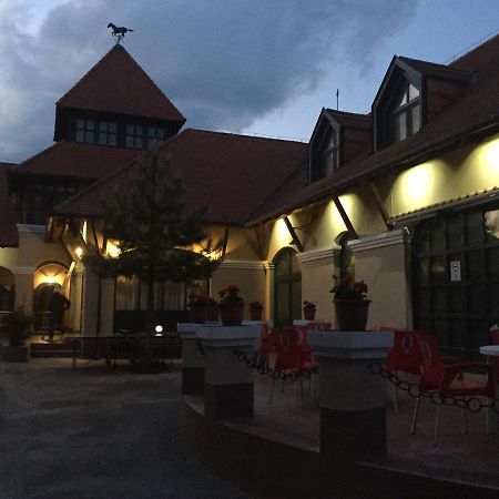 Garden Panzio Bed & Breakfast Balatonkeresztur Luaran gambar