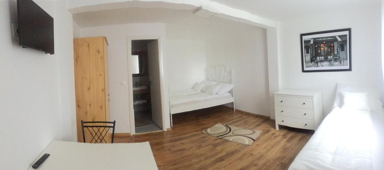 Garden Panzio Bed & Breakfast Balatonkeresztur Luaran gambar