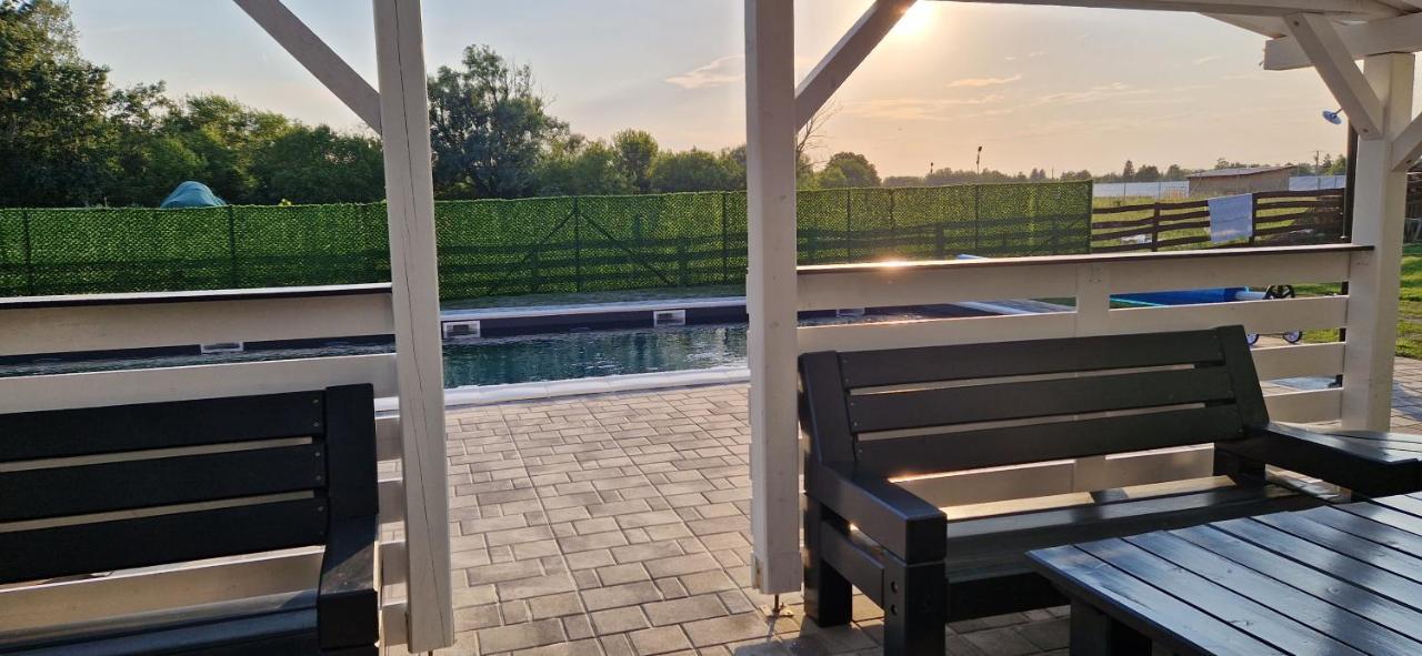 Garden Panzio Bed & Breakfast Balatonkeresztur Luaran gambar