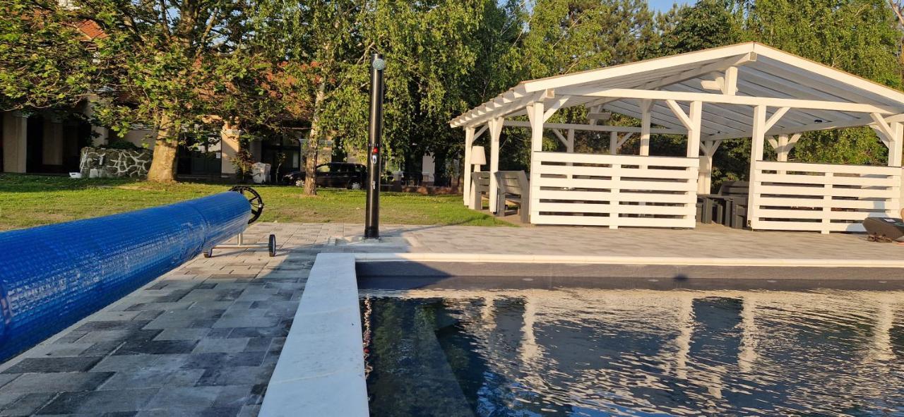 Garden Panzio Bed & Breakfast Balatonkeresztur Luaran gambar